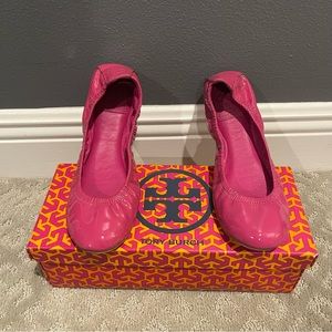 Tory Burch - Eddie -breast cancer awareness ballet flats shoes. US size 8.5